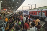 India-dia2-1
India, Foto, estación, tren