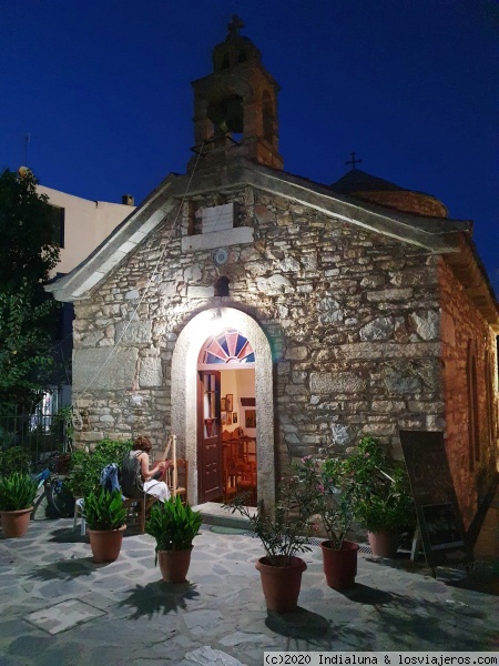 Iglesia de Nuestra Señora (Skopelos)
Iglesia situada en el centro del pueblo de Skopelos, capital de la isla
