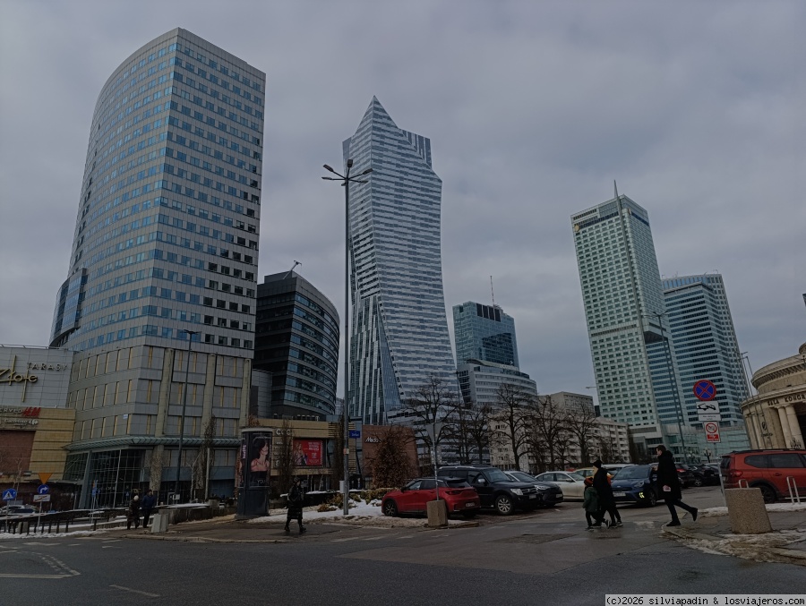 VARSOVIA,desde iglesias y palacios a edificios soviéticos y rascacielos modernos - POLONIA, destino turistico fascinante (1)