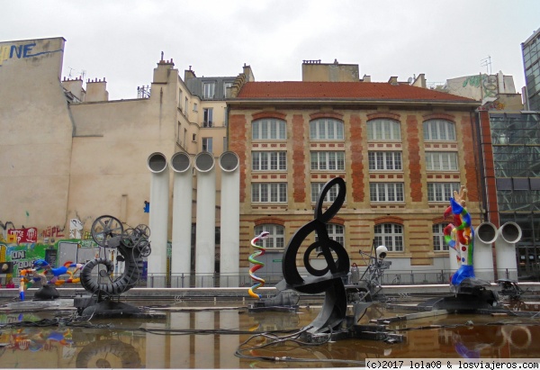 La fuente de Stravinsky, París
Una curiosa fuente dedicada a Stravinsky junto al Centro Pompidou
