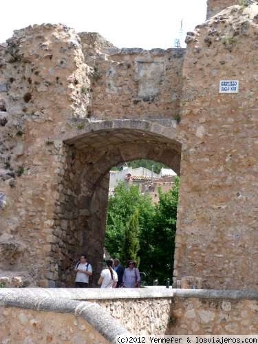 Arco de Bezudo. Cuenca
Este arco de medio punto es una de las puertas que se encontraban en la muralla de Cuenca
