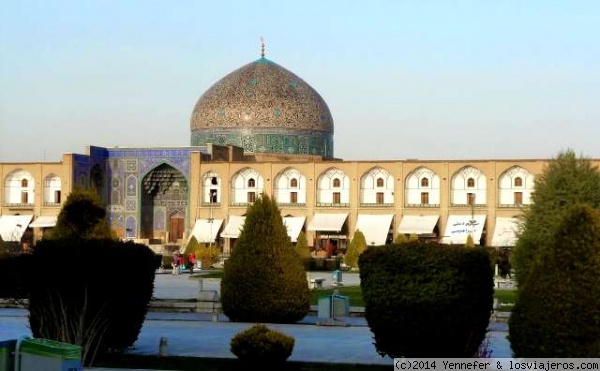 SEIKH LOTFOLLAH. MEZQUITA EN ISFAHAN
La Cúpula de Seikh Lotfollah en todo su explendor.
