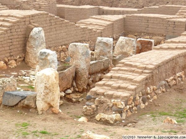 EBLA, yacimiento arqueologico.
Depósitos para tintes.- Ebla
