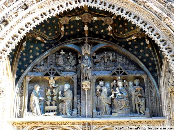 Detalle del pórtico de la iglesia de Santa Maria. Aranda de Duero
Detalle del pórtico de la iglesia de Santa Maria. Aranda de Duero
