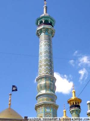 MINARETE  EN QOM (IRÁN)
Detalle de uno de los minaretes del Mausoleo de Fátima en Qom.
