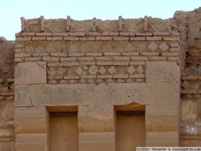 Viajar a  Siria: Palmyra - QASR AL-HAYR ASH SHARQI (Palmyra)