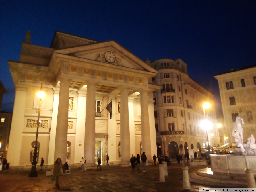 Viajar a  Italia: Aeropuerto Trieste - Plaza de La Bolsa. (Aeropuerto Trieste)