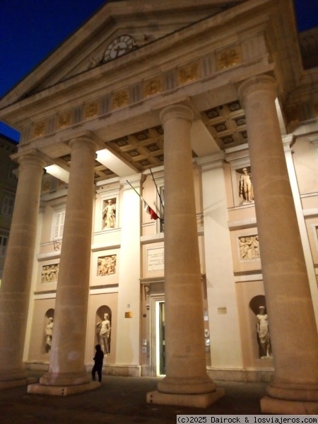 Plaza de La Bolsa.
Trieste, Italia.
