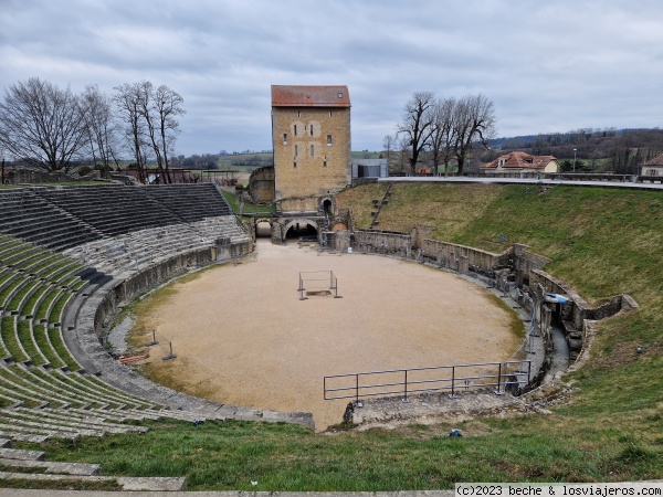 Anfiteatro romano - Avenches
Anfiteatro romano en la ciudad de Avenches - Suiza
