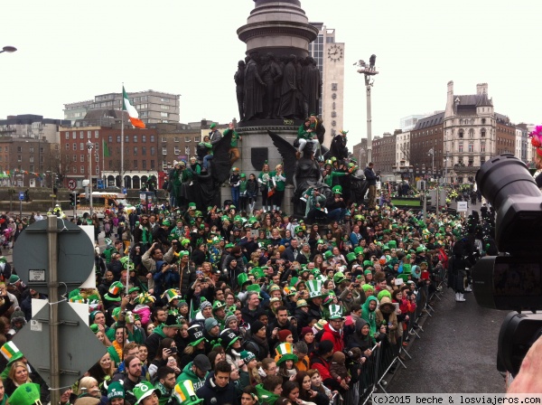St. Patrick's Day
St. Patrick's Day Festival 2015, Dublín (Fiesta Nacional de Irlanda). El recorrido del desfile atestado de gente.
