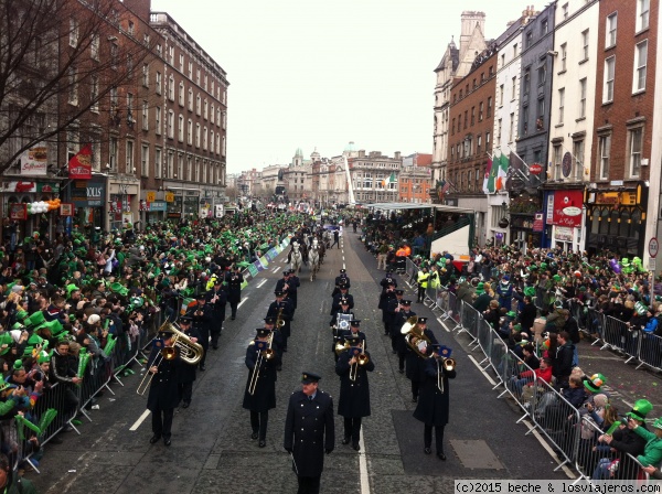 St. Patrick's Day
St. Patrick's Day Festival 2015, Dublín (Fiesta Nacional de Irlanda).Multitud contemplando el desfile.
