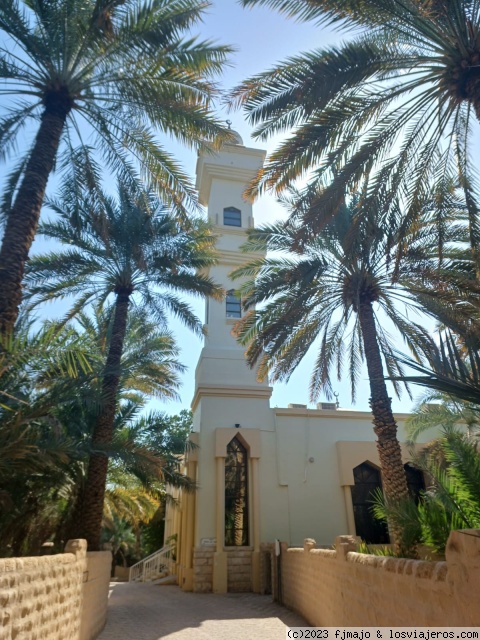 Mezquita en el Oasis
Mezquita para el rezo dentro del oasis.
