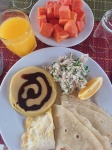 Desayuno maldivo en White Sand Inn