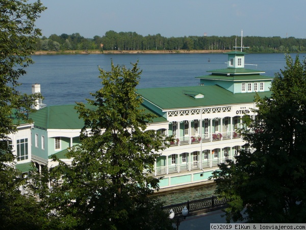 Embarcación del río Volga - Yaroslavl
Embarcación del río Volga - Yaroslavl

