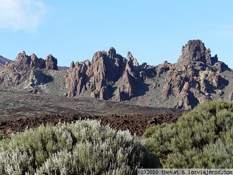 Roques de Garcia
Curiosa formacion rocosa en el Parque Nacional de las Cañadas del Teide.
