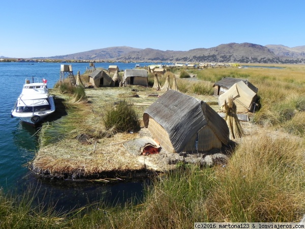 isla de los Uros
equipamientos de la isla de los Uros en el lago Titicaca
