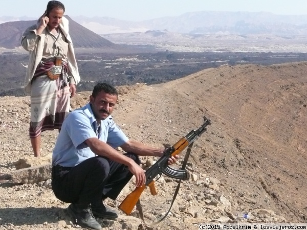 Yemen: El paraíso en la tierra
Policías armados nos acompañaban en algunos trayectos
