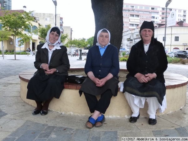 Albaneses II
Mujeres en el centro de Shkodra
