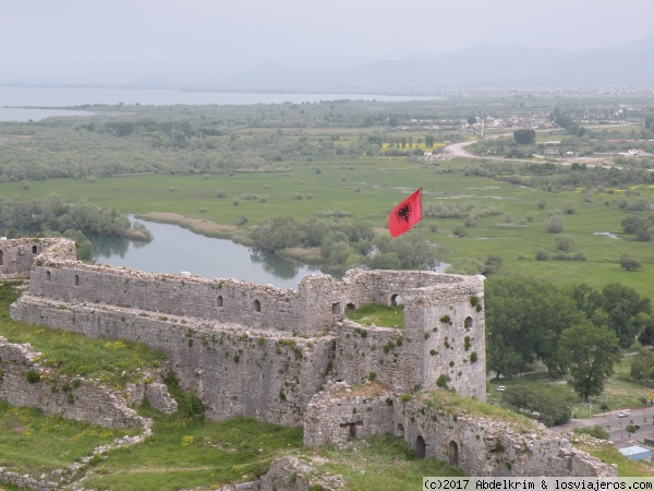 Nido de águilas
El castillo de Rozafa domina la ciudad y el lago de Shkodra.

