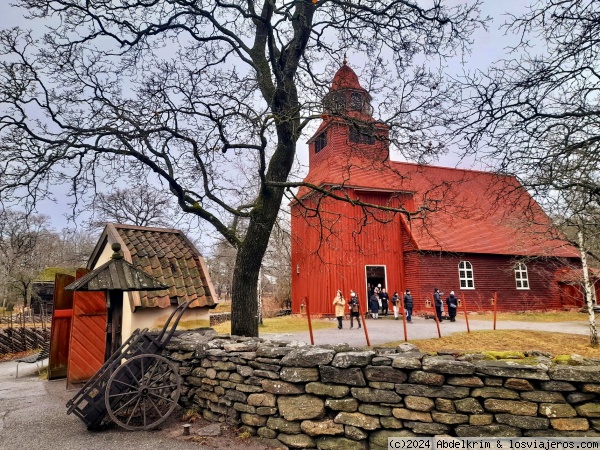 Seglora
Iglesia de madera muy popular en Suecia. Trasladada desde su población de origen (Seglora), se encuentra en el parque cultural Skansen de Estocolmo.
Seglora
Iglesia de madera muy popular en Suecia. Trasladada desde su población de origen (Seglora), se encuentra en el parque cultural Skansen de Estocolmo.