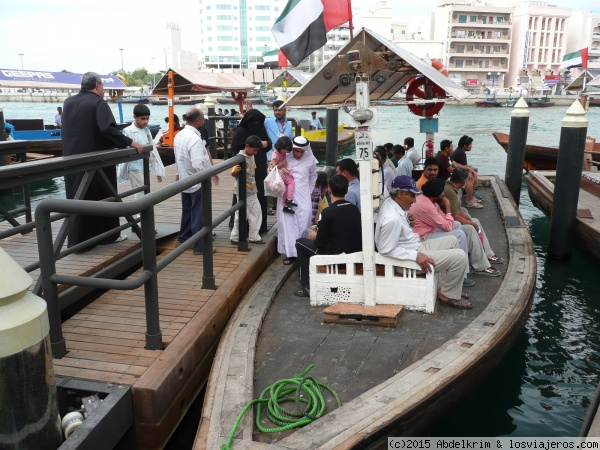 Abra
Estas vetustas barcazas siguen siendo el medio más ágil para acceder al núcleo primitivo de Dubai.
