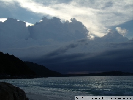 Que viene la tormenta
Tormenta en Turtle Beach
