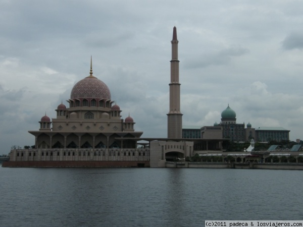 Putrajaya
Masjid y Perdana desde el barco

