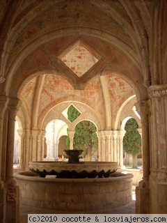 Fuente en el claustro del Monasterio de Santa María de Poblet
Fuente donde se aseaban los monjes antes de entrar al comedor
