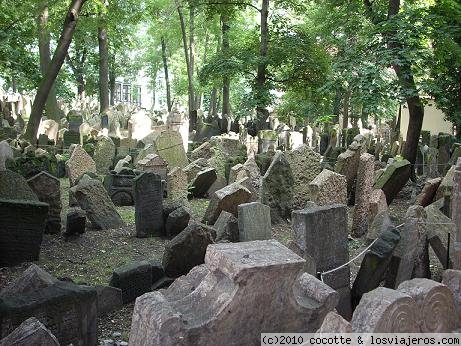 Cementerio Judio en Praga
Sobrecogedor.......... sin palabras
