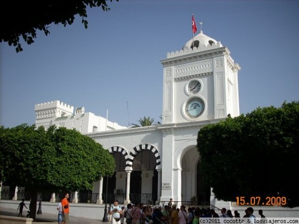 Ministerio de Finanzas en Túnez
En la Plaza de la Kasbah, el ministerio
