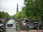 El Canal Singel al fondo Westerkerk