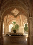 Fuente en el claustro del Monasterio de Santa María de Poblet