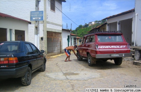 Justicia
Si me cierras el paso a mi casa por la playa con tu coche ,te pincho dos ruedas...
