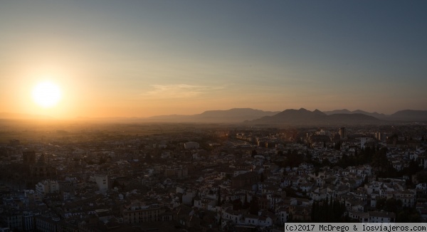 LA ALCAZABA DE GRANADA
VISTAS CREPUSCULARES DESDE LA ALCAZABA
