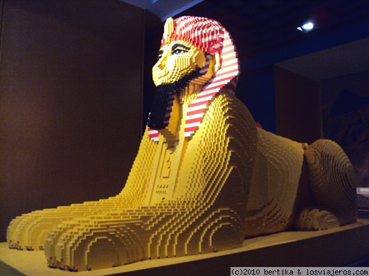 Máscara de Tutankamon
Creada en piezas de Lego en el Children Museum del Museo Egipcio de Cairo
