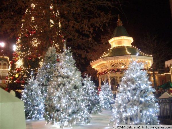 Navidad en Disney
La nieve y la iluminación son protagonistas en la Navidad de Disney (París).
