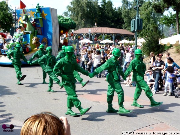 Toy Story
Desfile de los soldados de Toy Story en Disneyland Paris
