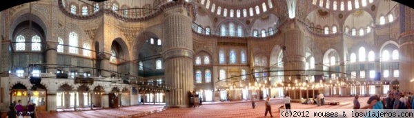 Mezquita Azul
Interior de la Mezquita azul en Estambul
