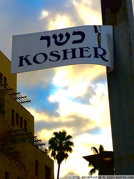 Jerusalén
Indicación en Jerusalén de un lugar donde se sirve comida Kosher
