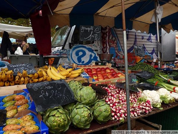 Mercado WAZZEMES ( Lille)
Una visita interesante en Lille es el mercado de Wazzemes que se realiza martes, jueves y domingo.
 Hay mercadillo de segunda mano y también productos frescos como estas maravillosas alcachofas!
