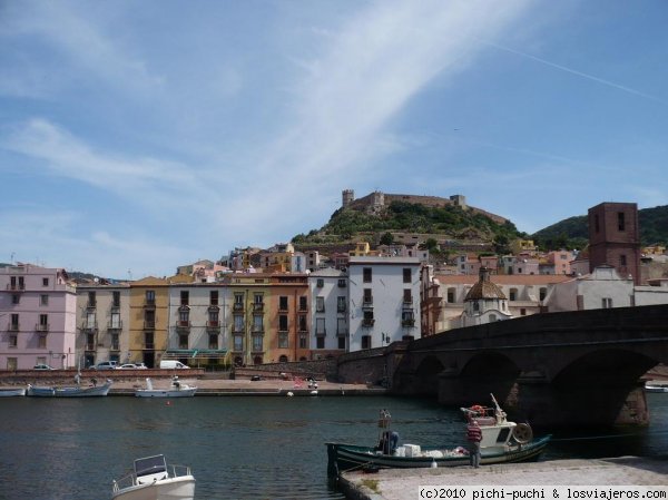 Bosa (Cerdeña)
Pintoresca población situada al sur de Alghero.
