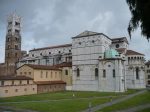 Vista trasera Catedral de San Marino (Lucca).
catedral san marino lucca