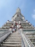 Subida al Wat Arun. (Bangkok)
