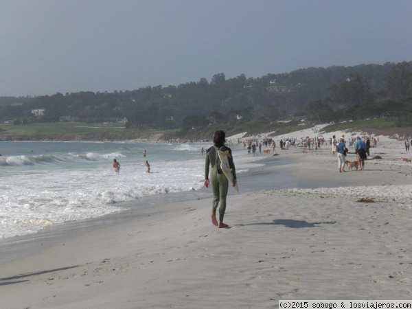 Playa Carmel by the Sea
Surfero en la Costa de California, en concreto en la hermosa ciudad de Carmel
