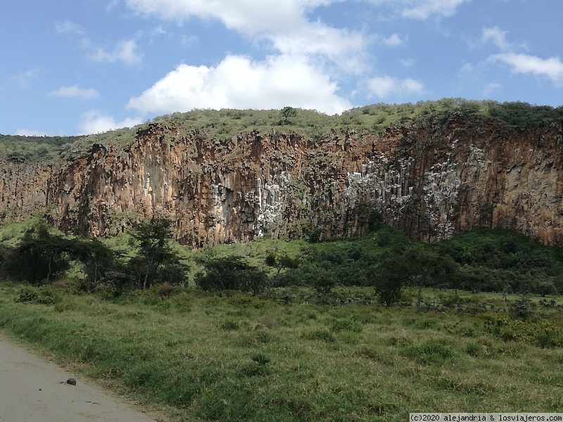 Un poquito de Kenia: Lagos Naivasha y Nakuru, Samburu y Masai Mara - Blogs de Kenia - HELL’S GATE NATIONAL PARK (5)