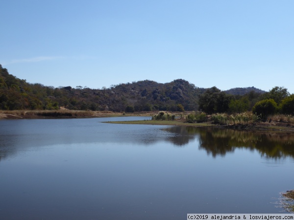Presa Maleme
No es una laguna, es la presa Maleme en el PN Matobos
