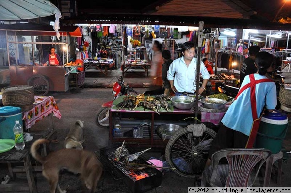 noche de Vang Vieng Laos
noche de Vang Vieng Laos
