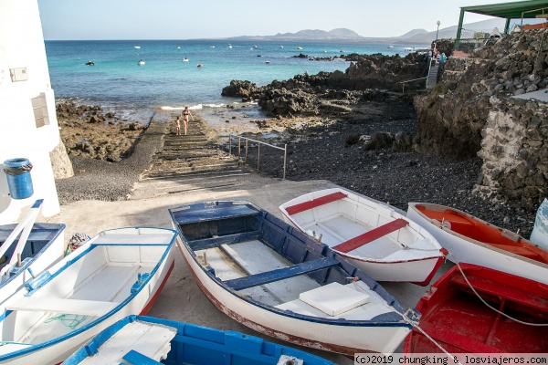 saliendo del mar en Lanzarote
Un rincón de Punta Mujeres
