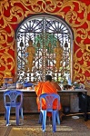 un monje en una silla
monje silla Chiang Rai