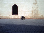 la soledad de una pared de marrakech